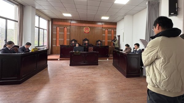 查配资平台的网站 看检察官“高质效办好每一个案件”，纪录片《人民的利益》主创讲述拍摄故事